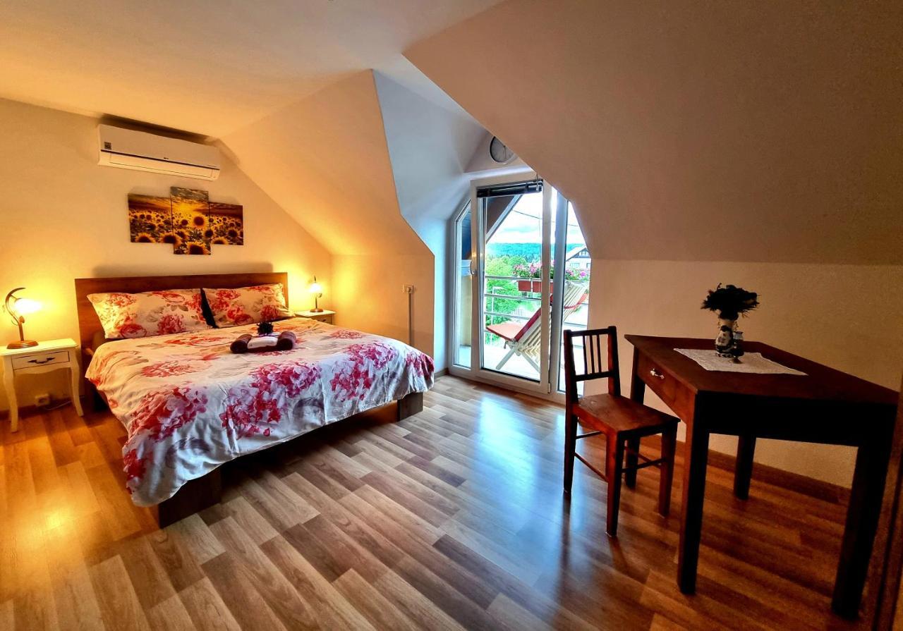 Gartnar Home -Hiska S Pridihom Domacnosti In Pogledom Na Hribe. Radovljica Εξωτερικό φωτογραφία